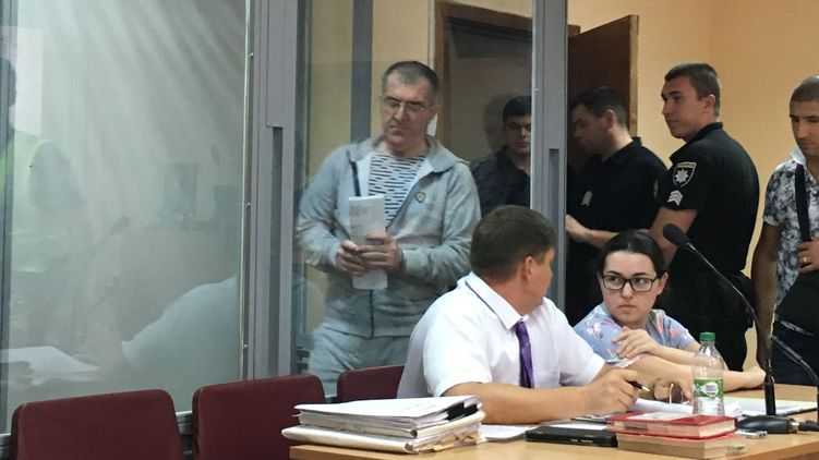 Артур Денисултанов-Кринари в боксе, источник фото: "Страна"