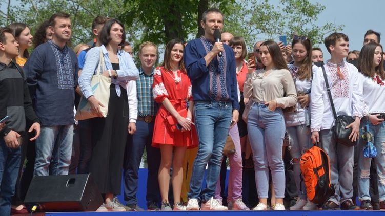 Святослав Вакарчук (в центре) не готов раскрыть все секреты своей партии "Голос", фото: Влад Красинский, facebook.com/vladislav.krasinskiy