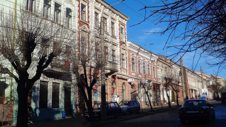 В Черновицкой области объявляют чрезвычайное положение и закрывают все магазины. Фото: Flickr