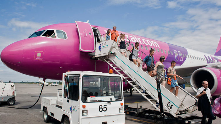 Wizz Air запретит пассажирам подавать жалобы на компанию онлайн. Фото: avianews.com