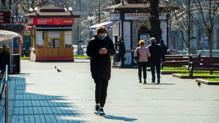 В Испании третий день снижается число умерших от коронавируса за сутки. Фото: 