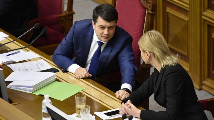 Рада утвердила изменения в госбюджете, фото Страна