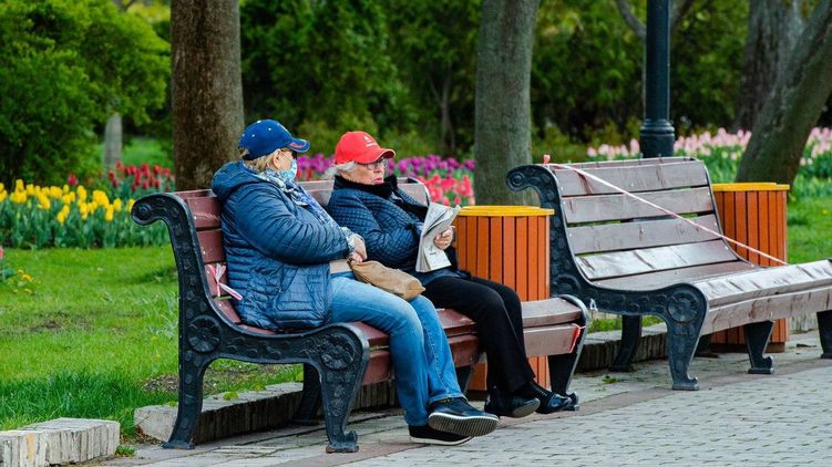 45% украинцев недовольны своими доходами. Фото: "Страна"