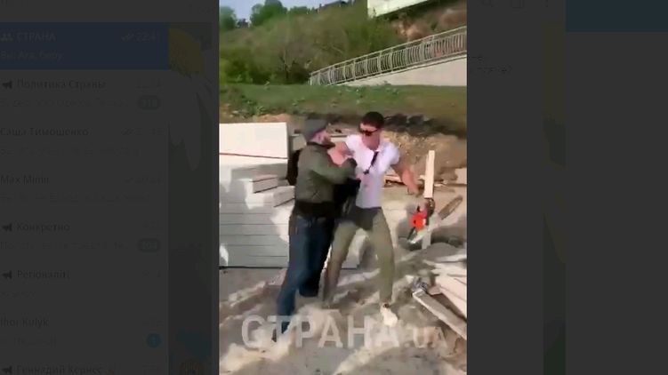 Накануне отпускного сезона обстановка на пляжах Одессы накалилась. Скриншот из видео