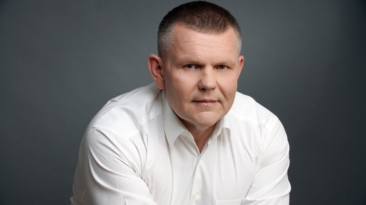 Нардеп Антон Поляков не верит в самоубийства Валерия Давиденко. Фото: facebook/Валерий Давиденко