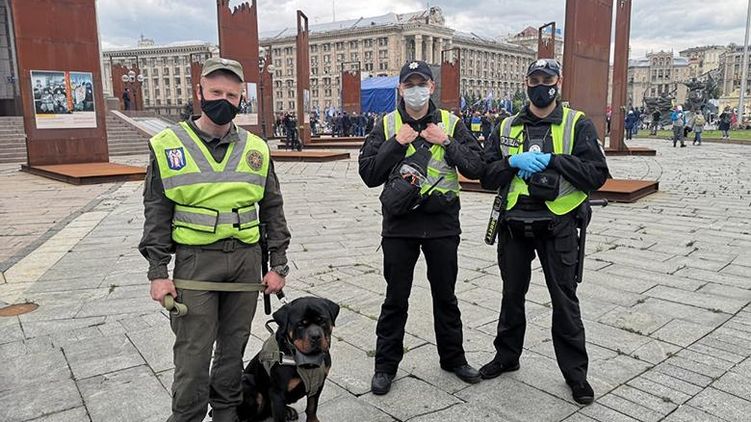 Полиция и Нацгвардия в Киеве переведены на усиленный режим несения службы. Фото: kyiv.npu.gov.ua