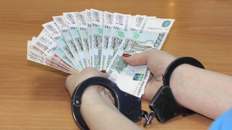 У пойманного на взятке Андрея Балоня арестовали часть имущества, Фото: sajinka2/ Pixabay 