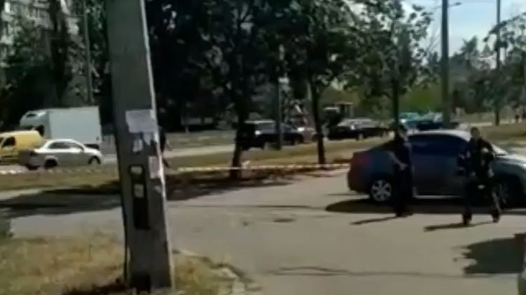 Полиция проверят сообщение о подозрительном предмете в Киеве. Фото: Facebook