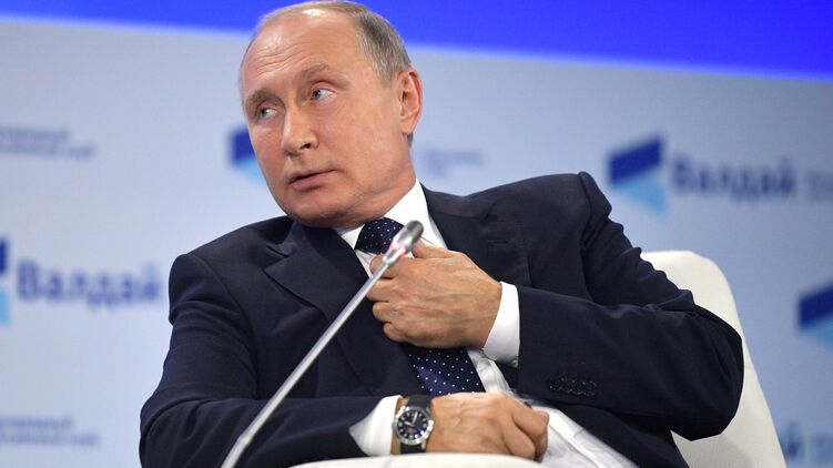 Президент РФ поговорил с главой Европейского совета о ситуации в Беларуси. Фото: Википедия