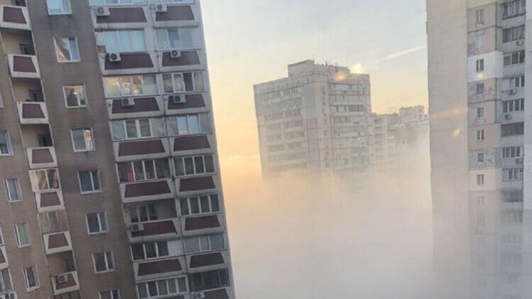 В Харьковском массиве с утра 21 сентября наблюдается смог. Фото: "Страна"