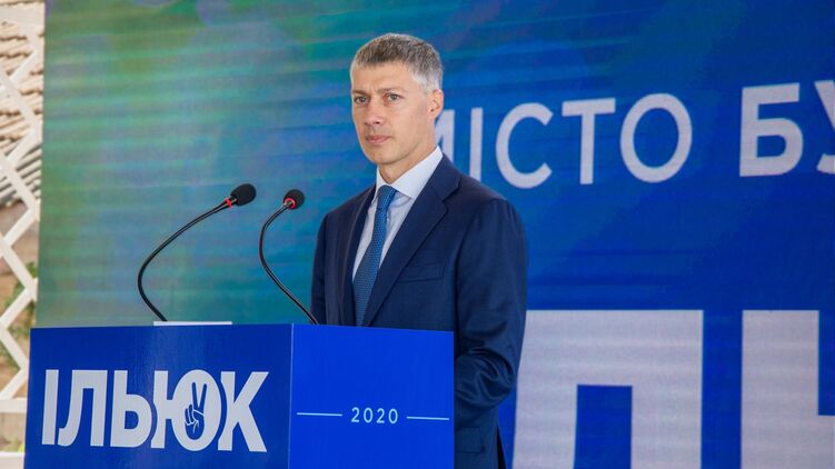 Артем Ильюк рассказал о том, как ОПЗЖ пытаются не допустить к выборам в Николаеве. Фото: Facebook/ Артем Ильюк