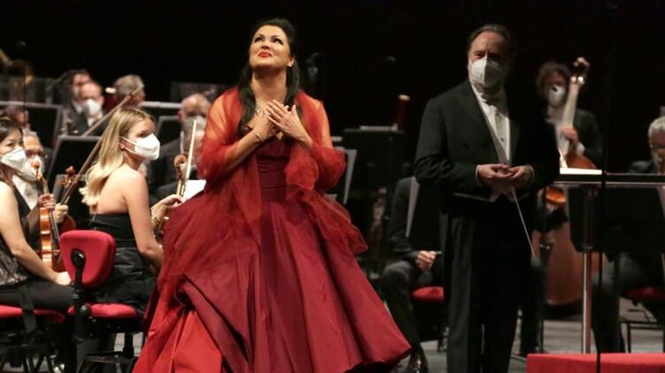 Певица провела репортаж из Вены. Фото: Facebook/ annanetrebko