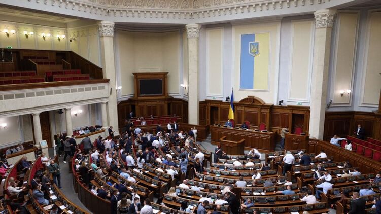 Законопроект об отсрочке введения кассовых аппаратов для ФЛП отправили на повторное первое чтение. Фото: "Страна"