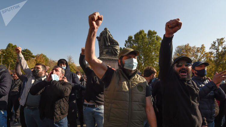 В Ереване после митингов задержали 10 лидеров оппозиции. Фото: Sputnik