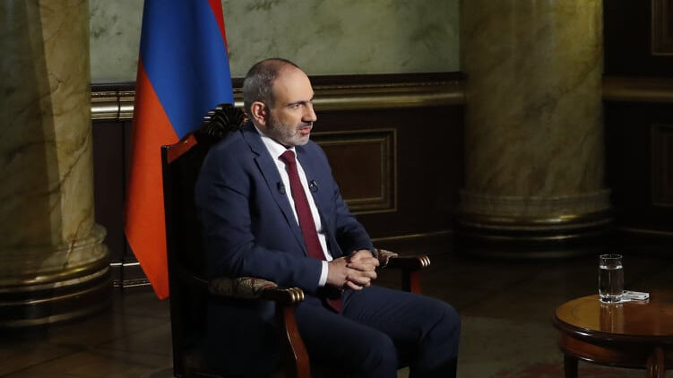 Пашинян заявил, что армянская оппозиция не предлагала денонсировать заявление по Карабаху. Фото: Общественное телевидение Армении