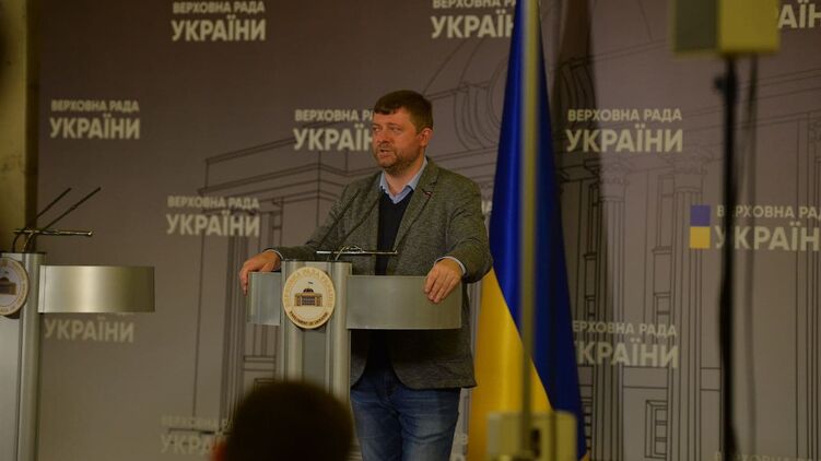 Александр Корниенко анонсировал скорое решение Кабмина по локдауну. Фото: "Страна"