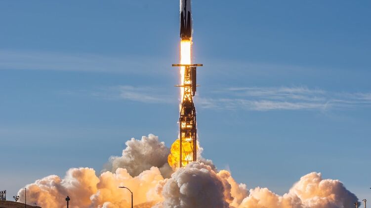 У компании Илона Маска насыщенный график на декабрь. Фото: facebook/ spaceflightnow