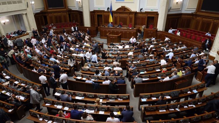 Верховная Рада обещает без проблем продлить действие закона о спецстатусе Донбасса на следующий год, фото: Изым Каумбаев, "Страна"