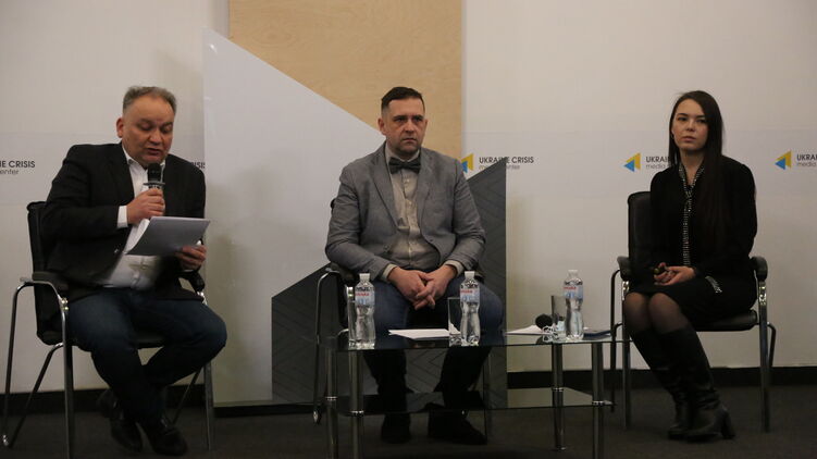 Крымские врачи не так сильно виноваты перед Украиной, как депутаты или Поклонская, считают в КРЦ. Фото: ctrcenter.org