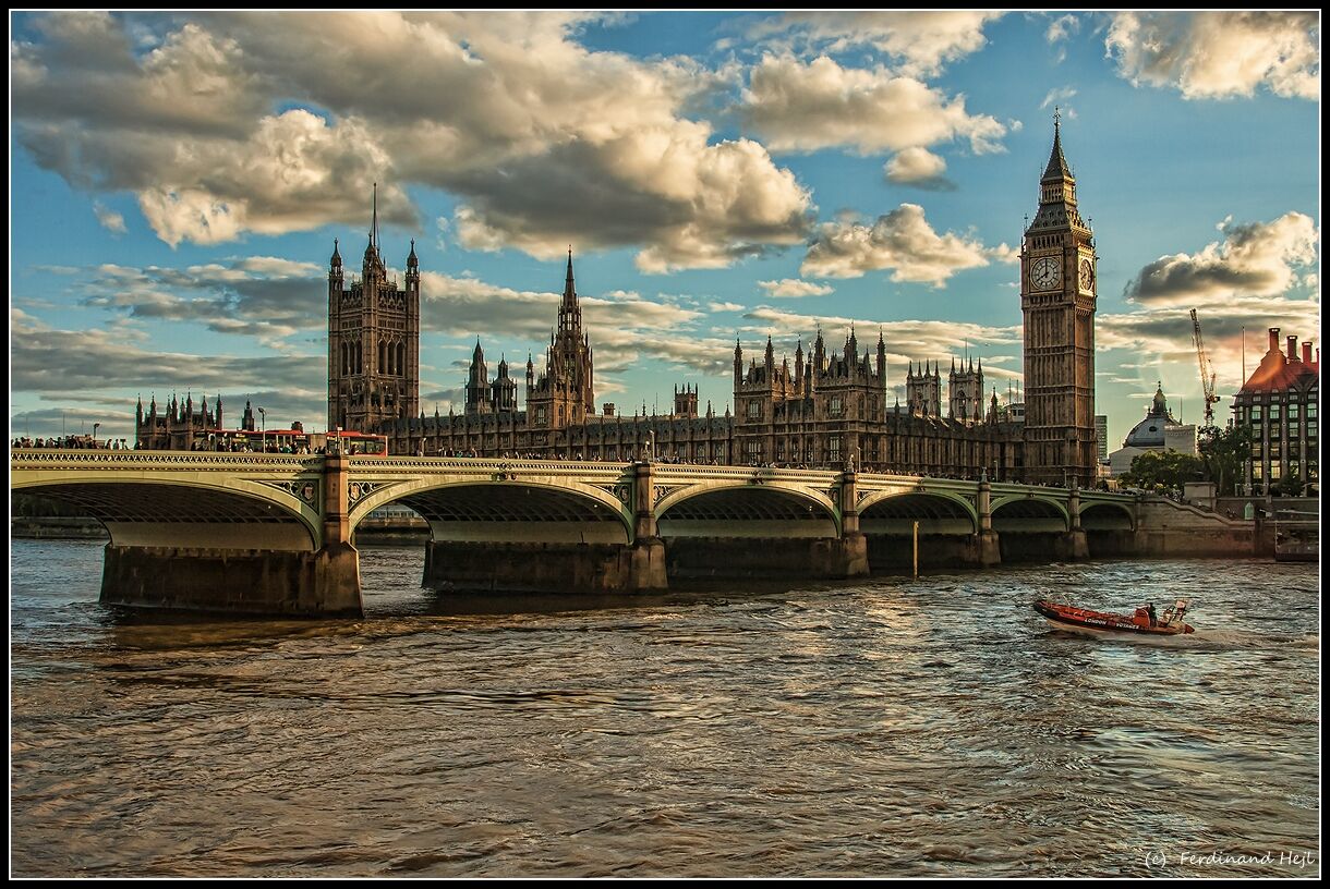 С понедельника Британия постепенно начнет открываться. Фото: flickr.com