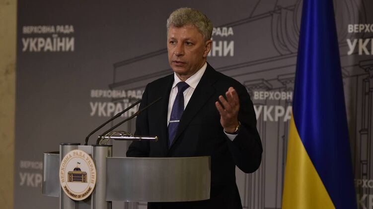 По данным опроса Юрий Бойко попадает во второй тур выборов президента. Фото: Страна