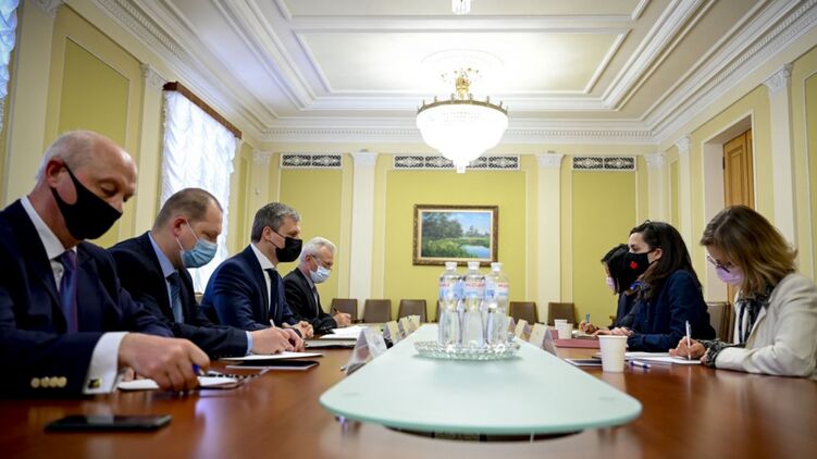 Посол Канады встретилась с замглавы Офиса президента. Фото: president.gov.ua