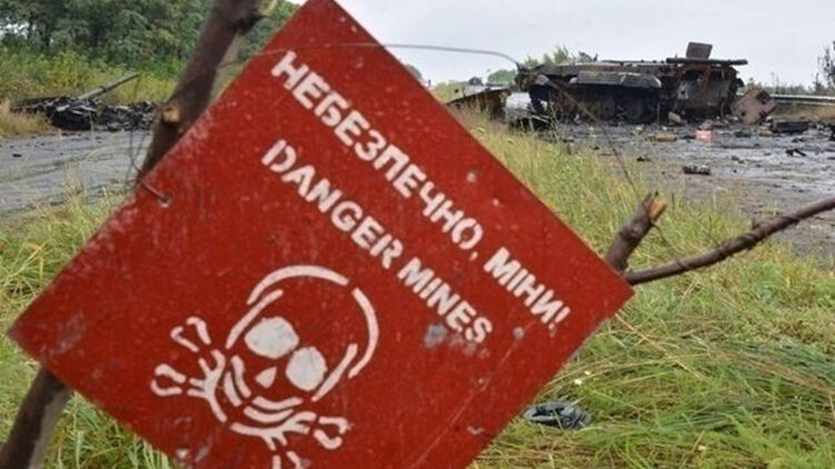 На Донбассе опять гибнут дети. Фото: Диалог