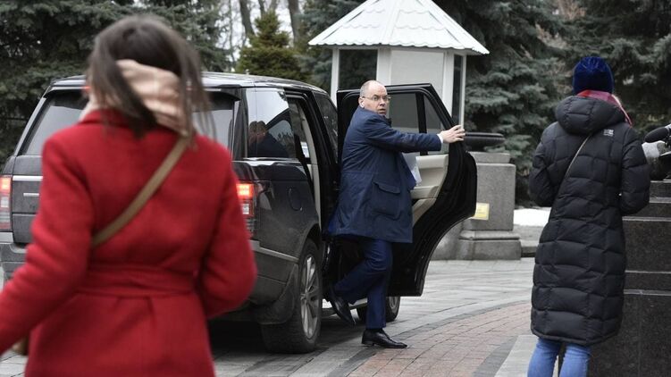 В "Слуге народа" считают, что насчёт Степанова нужно предпринять какие-то решения. Фото: "Страна"
