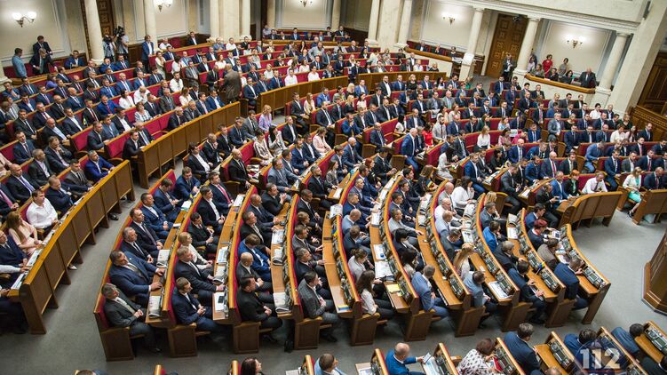 Декларирование имущества и уплата с него налогов могут оказаться "добровольно-принудительными". Фото: "Страна"