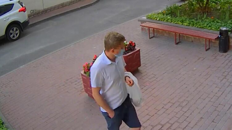 В частности, стоматолог обокрал свою клиентку прямо во время приема. Фото: Нацполиция