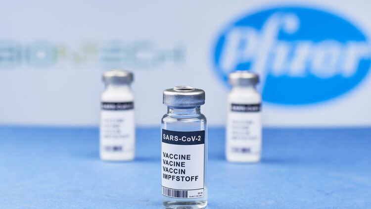 В Полтаве можно сделать прививку препаратом Pfizer. Фото: flickr