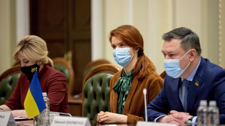 Безуглая озвучила выводы ВСК. Фото: Facebook/ m.bezuhla