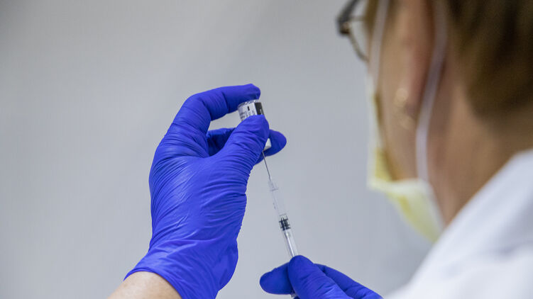 В ЕС хотят поговорить о введении обязательной вакцинации из-за нового штамма. Фото: .facebook.com/kyivcity.gov.ua