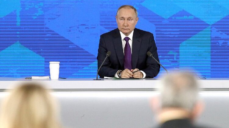 Владимир Путин не против выступить в роли "адвоката" Деда Мороза. Фото: kremlin.ru