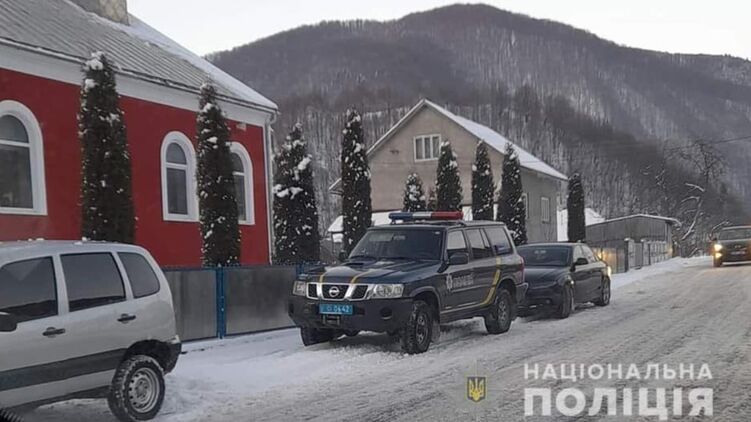 Инцидент произошел в сельской церкви на Закарпатье. Фото: Нацполиция