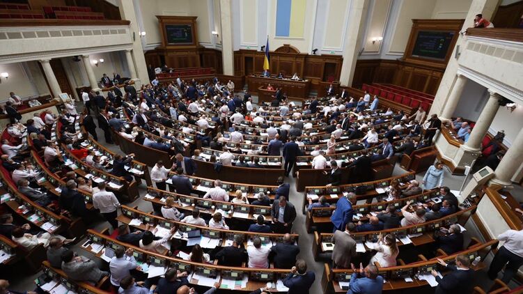 Парламент принял законопроект за основу и в целом. Фото: "Страна"