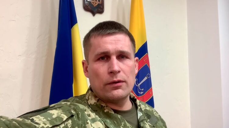 Губернатор Марченко сообщил о возобновлении движения через мост в Затоке. Скриншот из видео