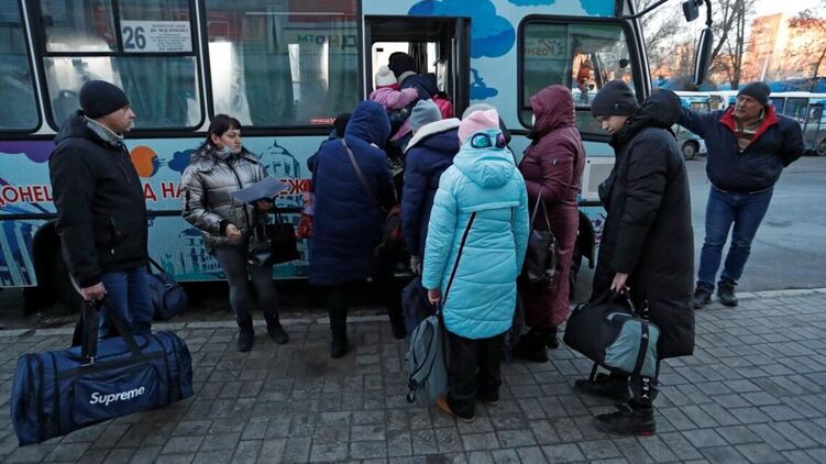 В Мариупольском горсовете официально сообщили о возможной эвакуации из города сегодня. Фото: slovoidilo.ua