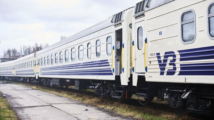 Купить билеты на поезд временно можно только на сайте УЗ. Фото: facebook/Ukrzaliznytsia