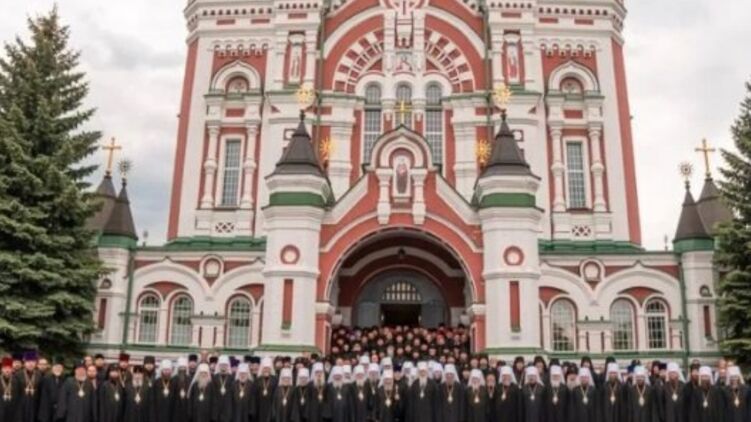 На вчерашнем Соборе УПЦ осудила патриарха Кирилла и объявила о своей самостоятельности. Фото: УПЦ