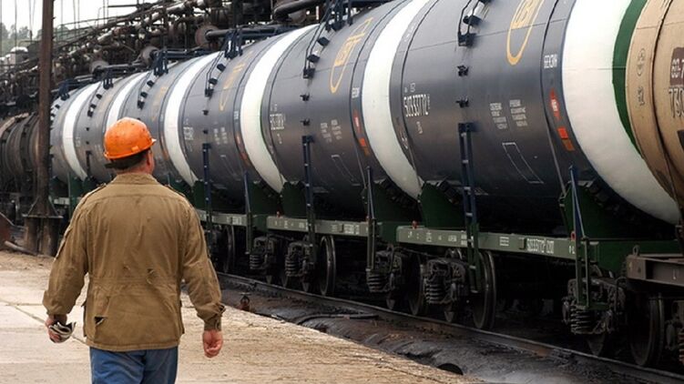 Экспорт нефти выходит на прежние показатели. Фото: 24 канал
