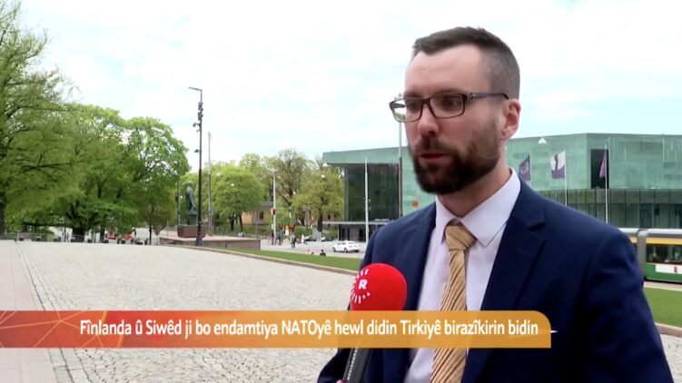 Финский депутат говорит, что выдача курдов противоречит их принципам. Скриншот из сюжета Rudaw