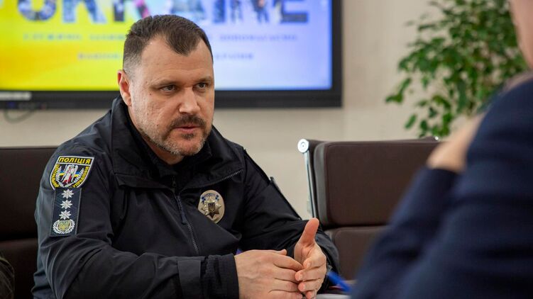 Клименко подписал указ об увольнении всех полицейских, которые не вернулись из оккупации. Фото: facebook/iklymenko.fb