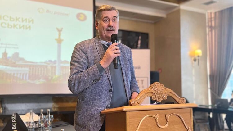 Александр Мазурчак подозревается в мошенничестве. Фото: facebook.com/o.mazurchak