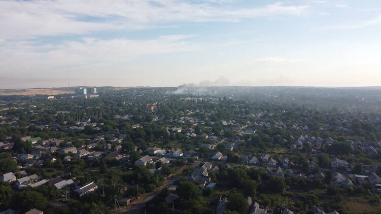 Над городом поднимается дым. Фото: Telegram