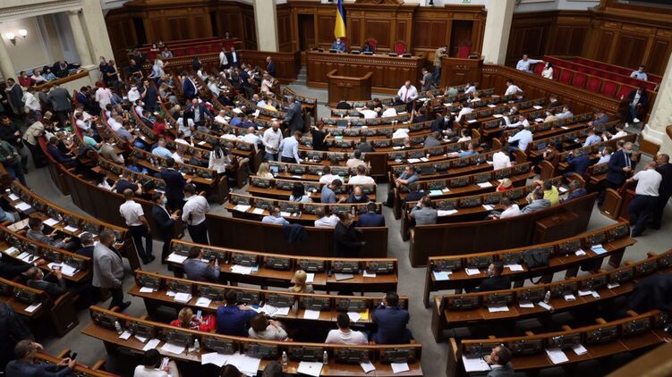 Рада успела сегодня рассмотреть всю повестку дня. Фото: Страна