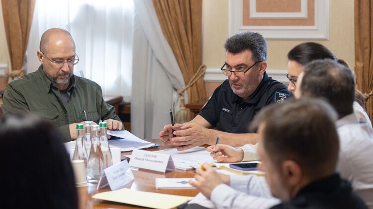 Данилов обещал "очистить Украину от олигархического влияния". Фото: twitter.com/OleksiyDanilov