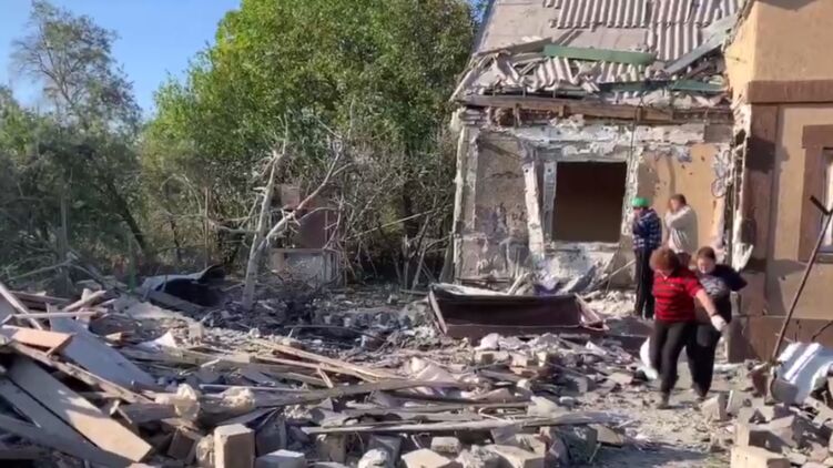 Последствия обстрела Донецка. Скриншот видео