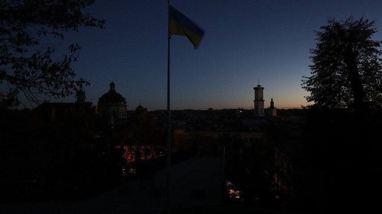 Львов без света. Фото: соцсети