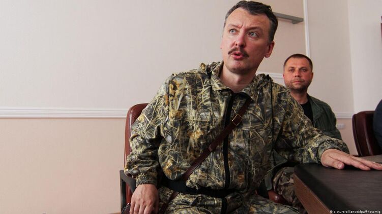 Гиркин говорит, что формирует "батальон добровольцев"